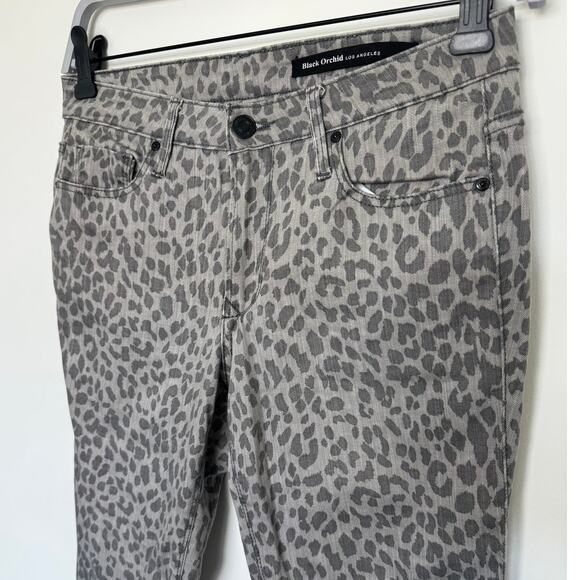 Black Orchid Los Angeles Leopard Animal Print Skinny Pants, Gray/Black, Size 26 - Picture 3 of 9
